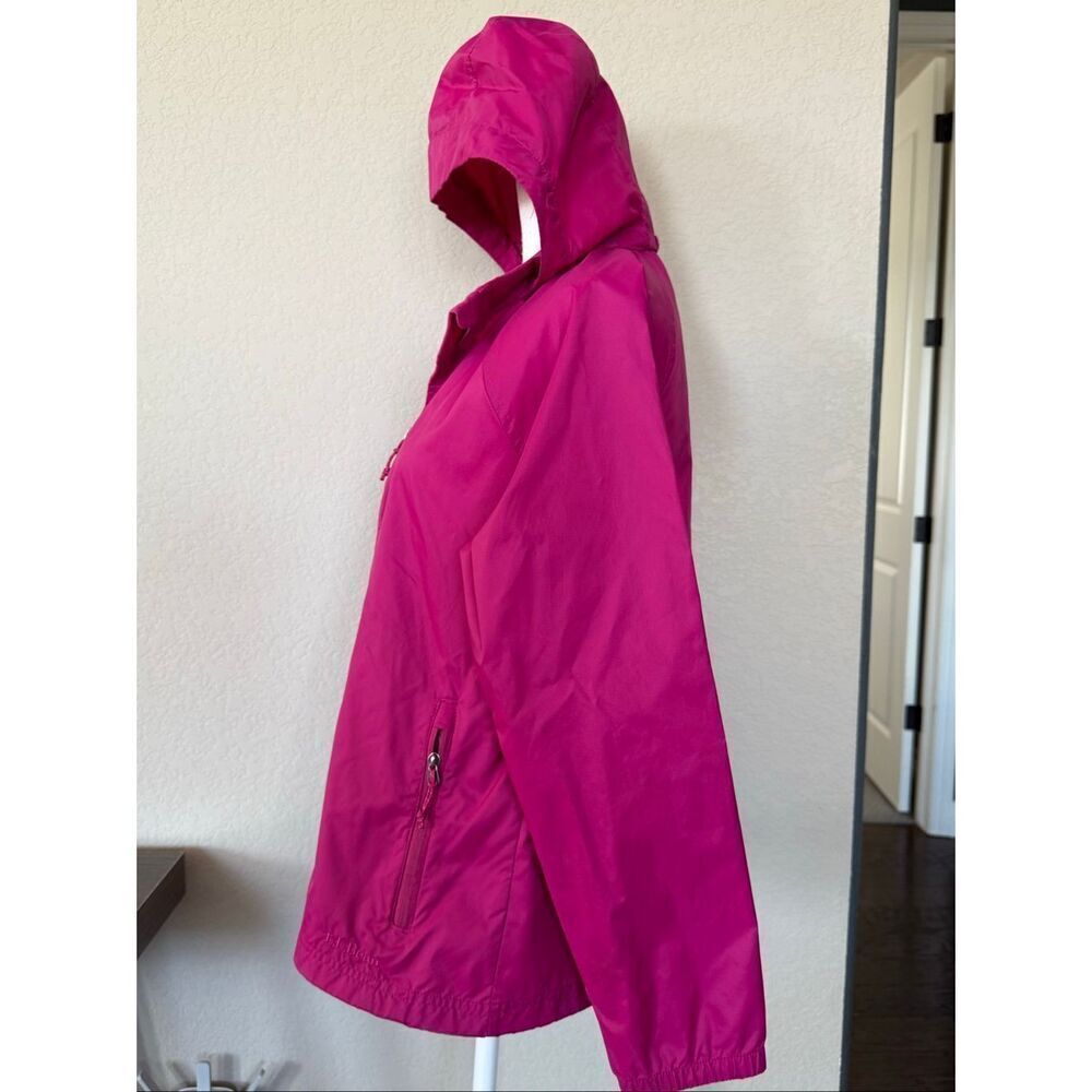 NEW L.L. Bean Women’s Pink Light Hooded Jacket Medium - Picture 3 of 7